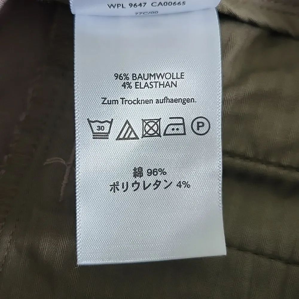 Eddie Bauer Blakely Fit, 96% cotton, wide leg, flat front chino khaki pants, 10S